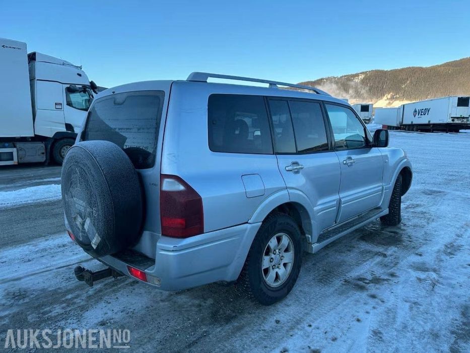 Mitsubishi Pajero 2005p 3.2TDI з Норвегії для ЗСУ