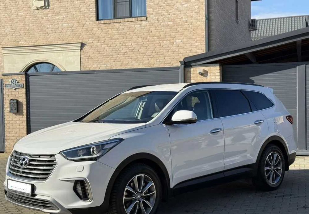 Hyundai Grand Santa Fe 2016 2.2 4WD
