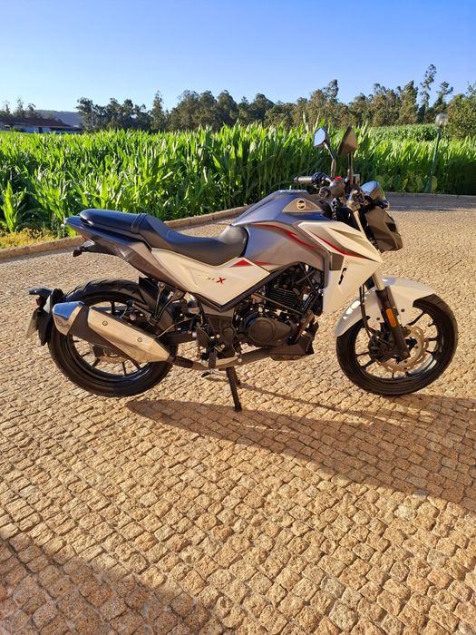 Sym Nhx125 de 2020  revisionada   com 20.000km