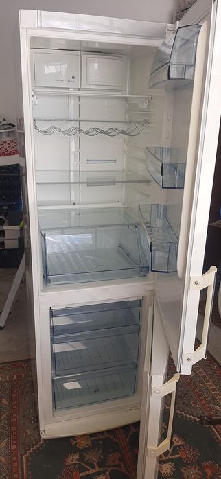Frigorífico AEG branco