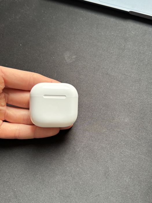 Słuchawki AirPods 4 ANC