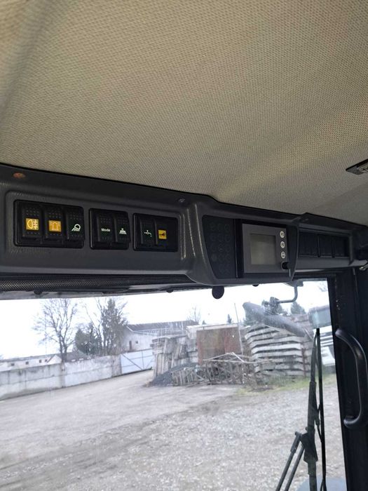 Підмітально-прибиральна машина Schmidt SWINGO 200