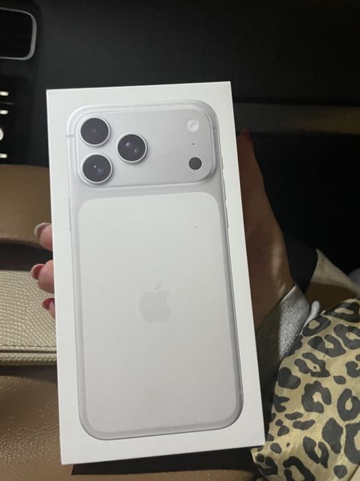 Iphone 17 pro max Prateado 256gb