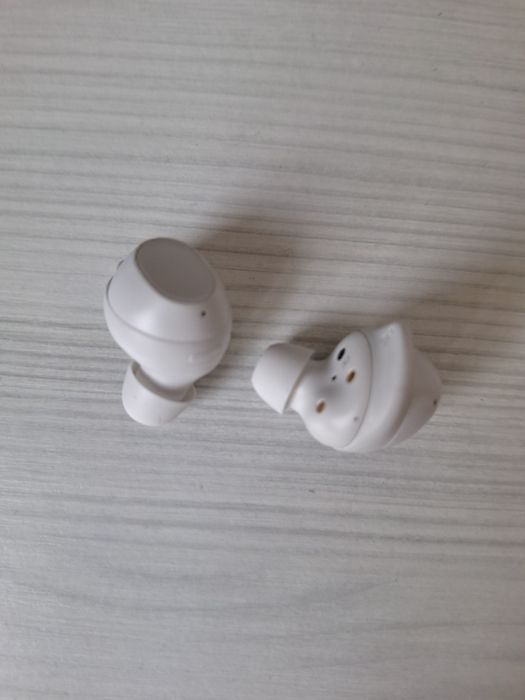 Навушники бездротові Samsung Galaxy Buds FE на запчастини/відновлення