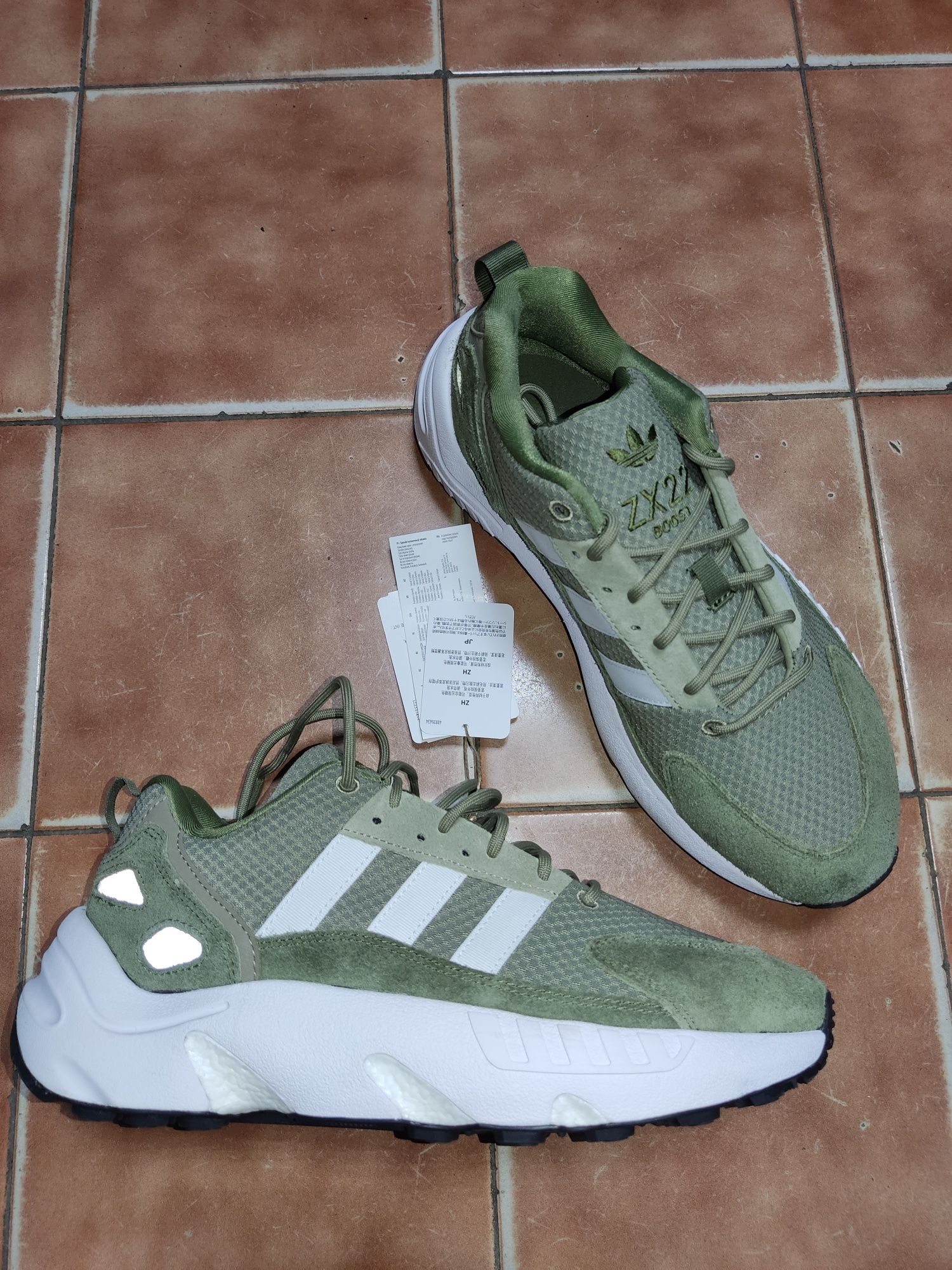 Adidas originals zx 22 boost 41.5. 1 800 Olx