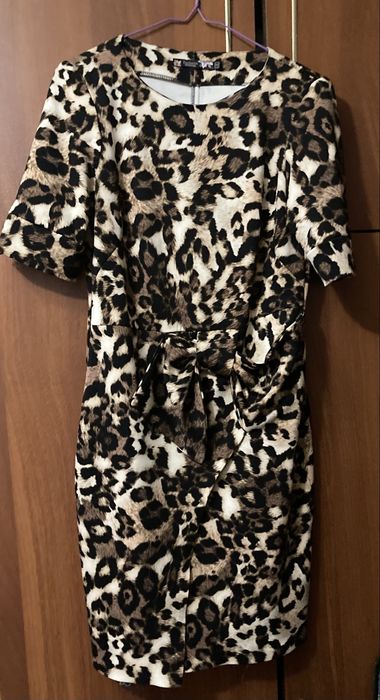 Сукня  жіночя б/у один раз