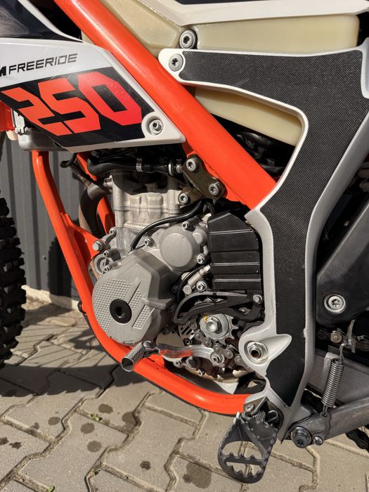 KTM Frerride 250 f СВІЖО ПРИГНАНИЙ