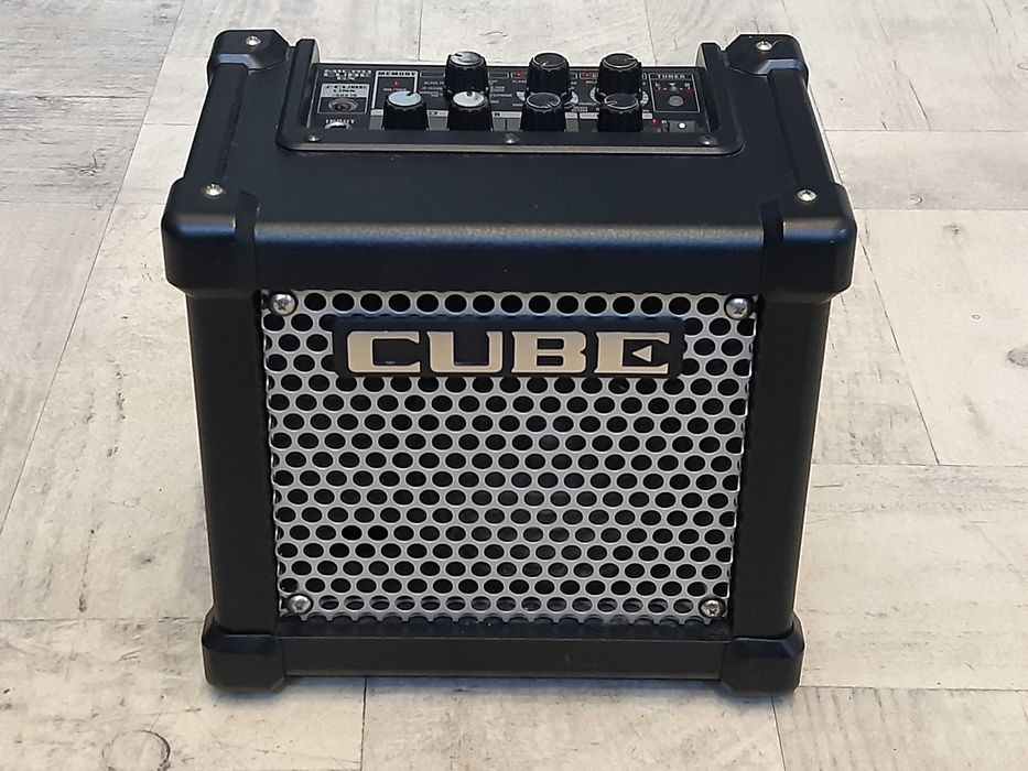 Super Wzmacniacz Roland  Micro Cube -efekty-przestery-wysyłka -zamiana