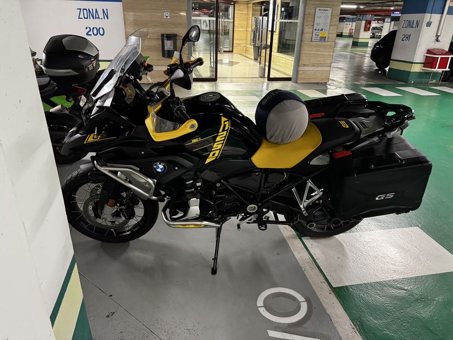 BMW GS 1250 40 anos Nacional com 23.000kms