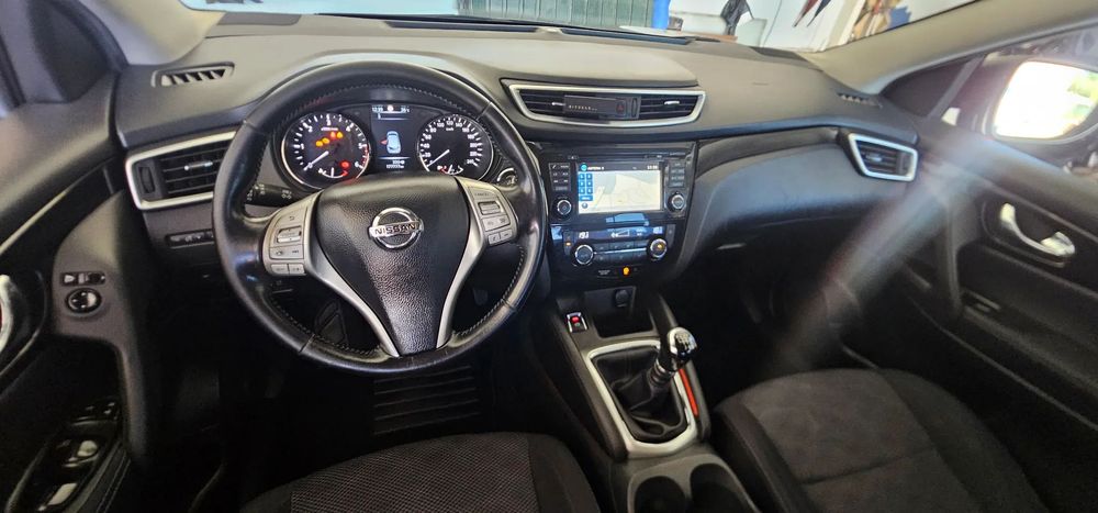 Nissan Qashqai 1.5 dCi N-Connecta 18 RS+PS