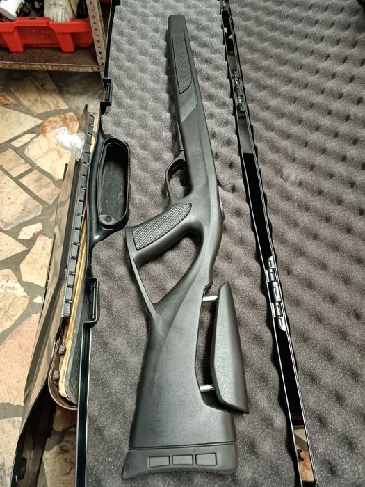 Coronha em polímero para gamo coyote como  nova