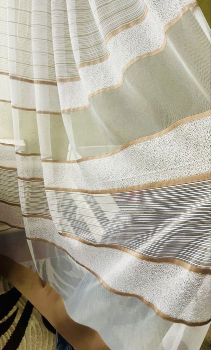 Жакардова тюль на вікно