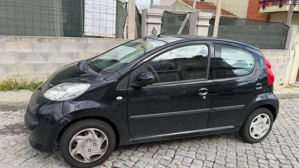 Peugeot 107 a gasolina nacional
