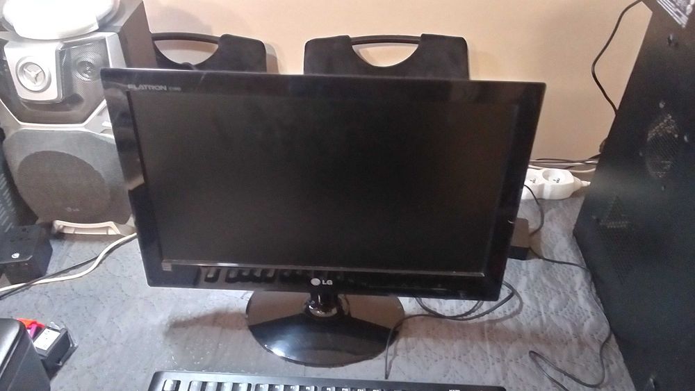 Monitory komputerowe