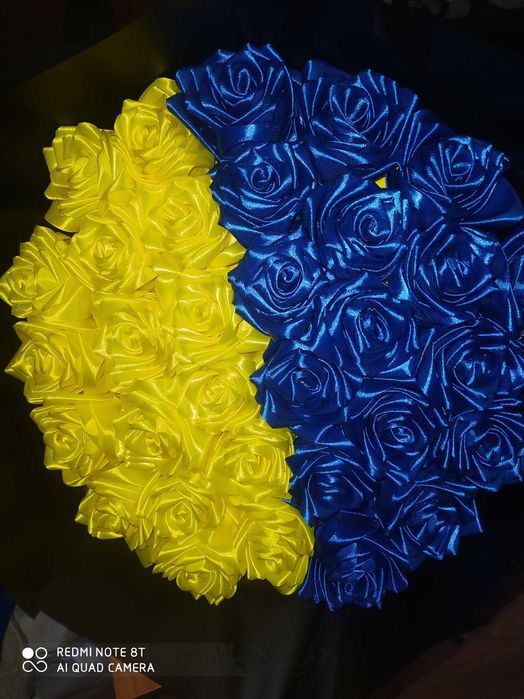 Букет з атласних стрічок