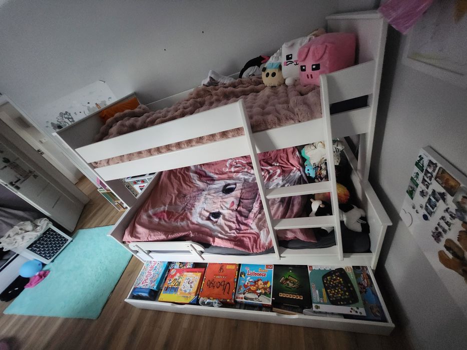 Łóżko piętrowe ( spanie 120 i 90 ) szuflada lub dodatkowe łóżko.  Pożądane ( 22mm deski)