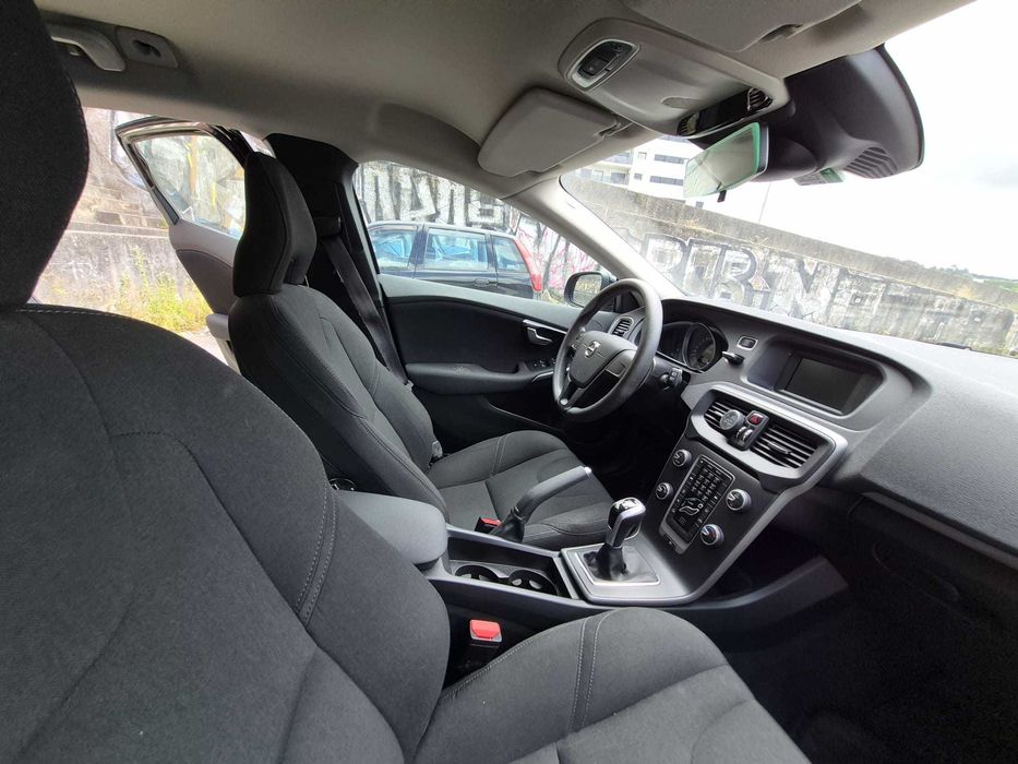 Volvo V40 D2 120 cv | 2016 | 162.000 km | Bom estado geral