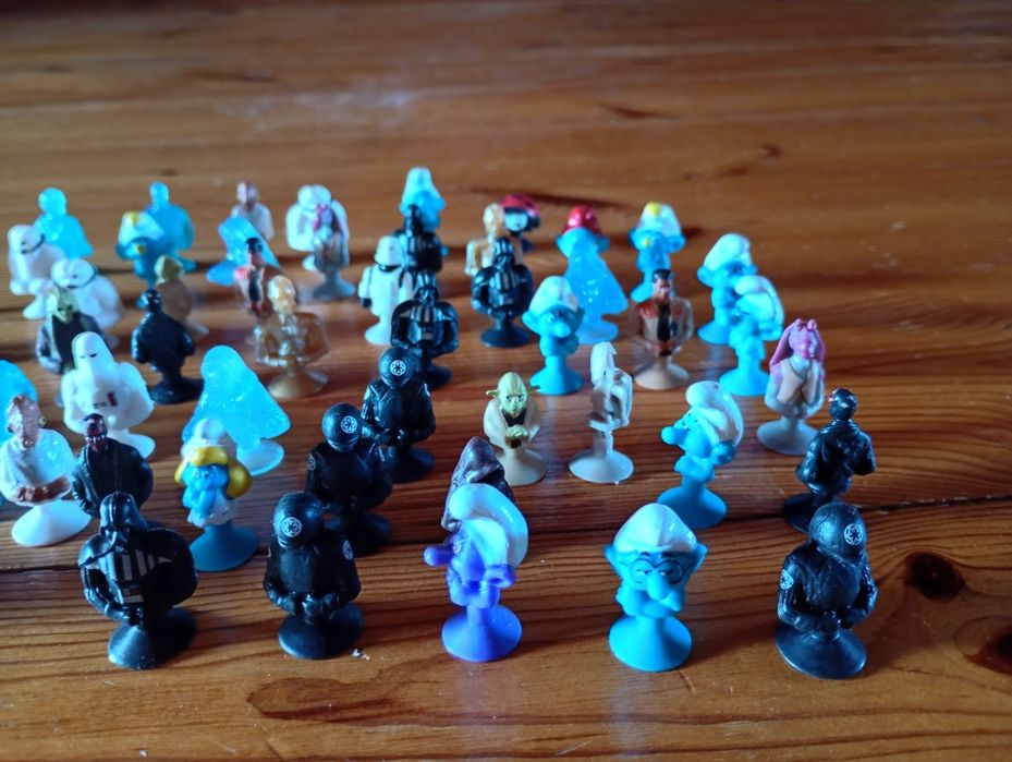 Figurki z jajek kinder