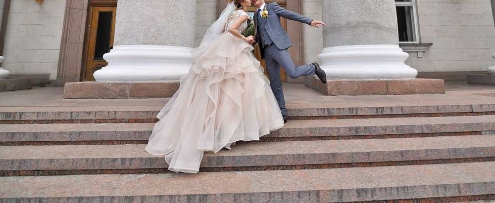 Весільна сукня   (Шикарне  Rozmarini)