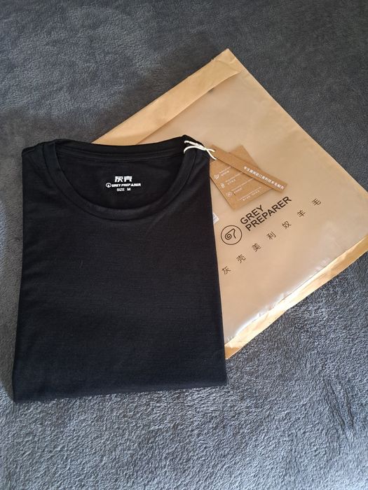 100% Merino Wełna merynos T-Shirt Koszulka Czarna Grey Preparer M NOWA