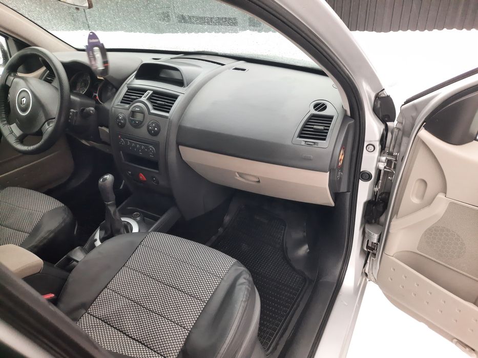 Продам  Автомобіль двигун 1.6МРІ