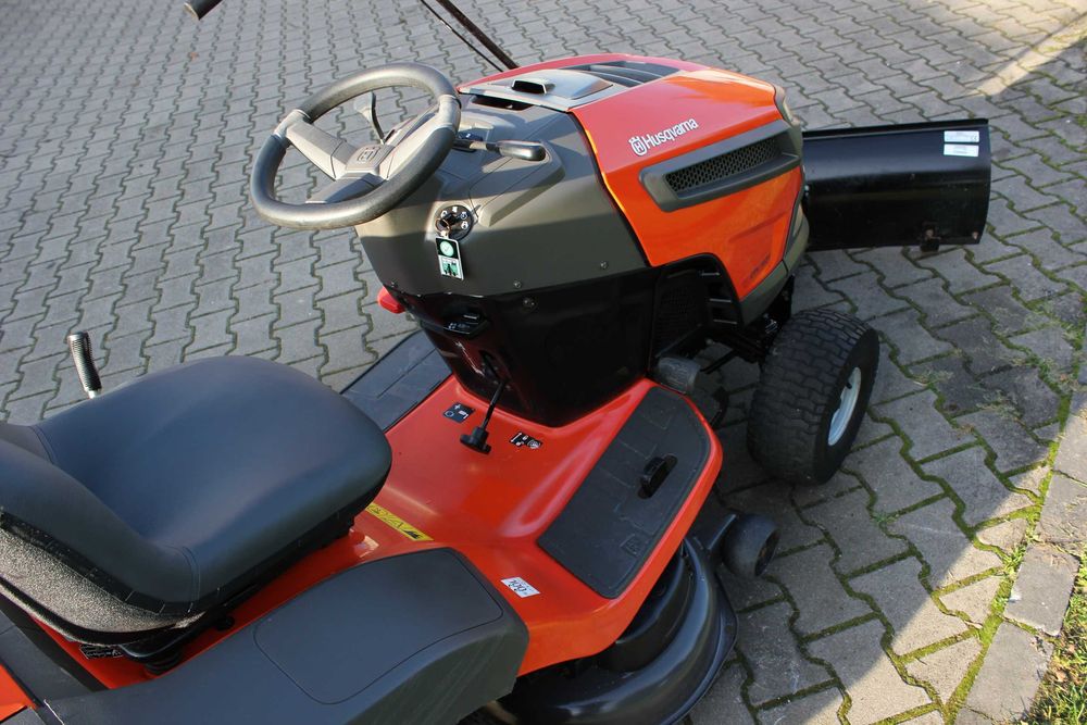 Husqvarna CTH 163 Kawasaki V2 TRAKTOREK Kosiarka plug do sniegu