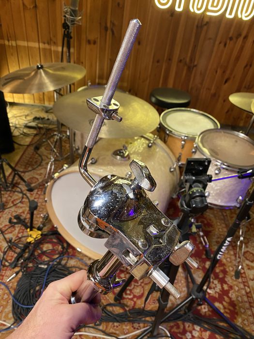 Tom holder perkusyjny