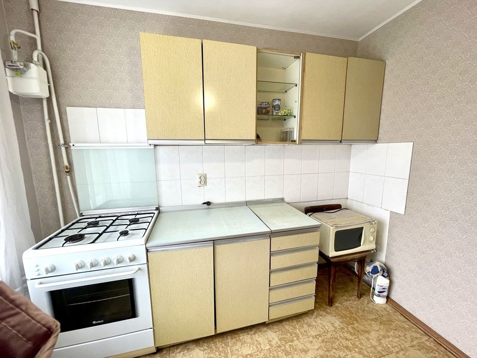 Продаж 2 кімнатна  чешка  Інгульський район сертифікат!