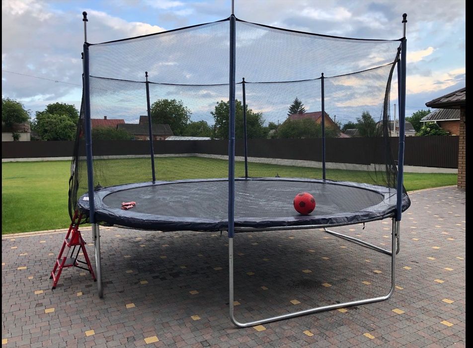 Батут 427 см збережений