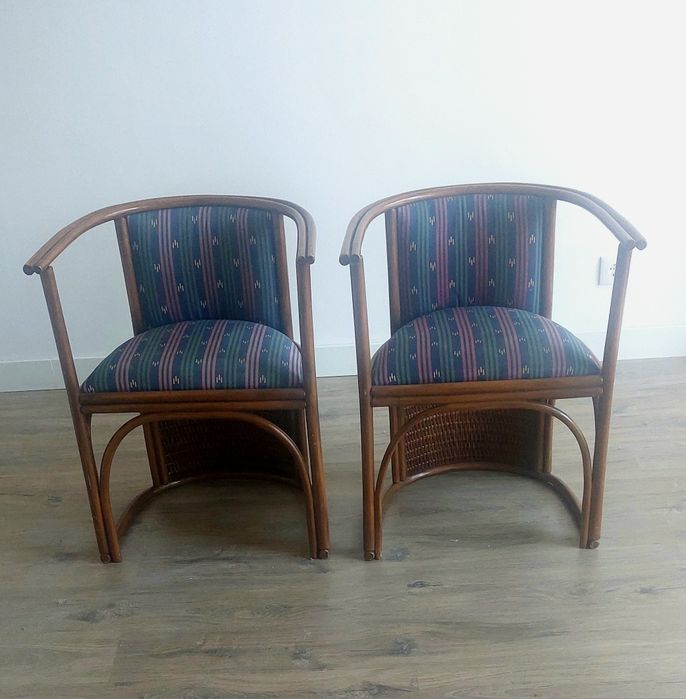 Vendo duas cadeiras em verga/tecido impecáveis