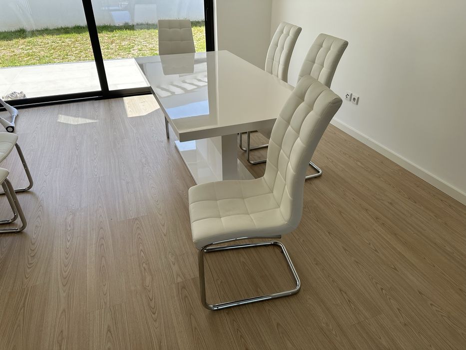 Conjunto de mesa de jantar com 6 cadeiras