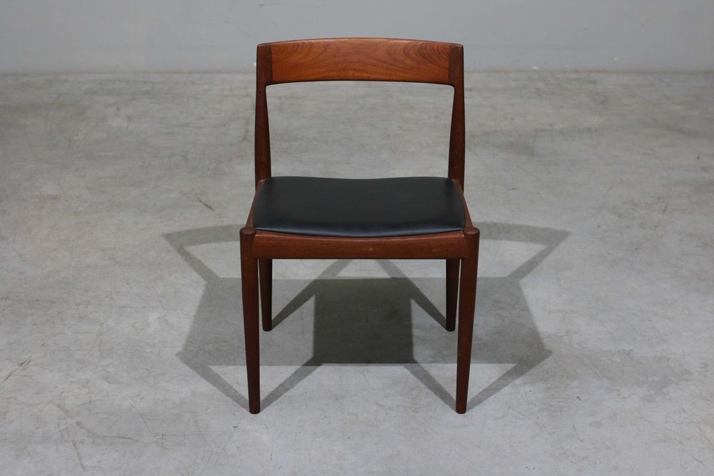 Conjunto de 6 cadeiras Kai Kristiansen modelo 4110 em teca e couro