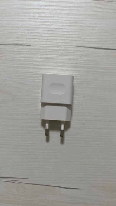 Carregador Huawei Com Cabo – Switching Power Adaptor HW-050100E01