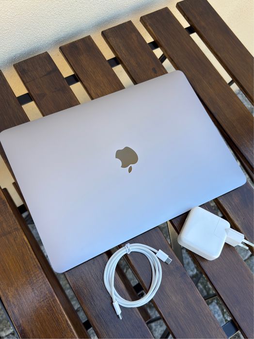 Macbook Air M1 2020 (EXCELENTE ESTADO)