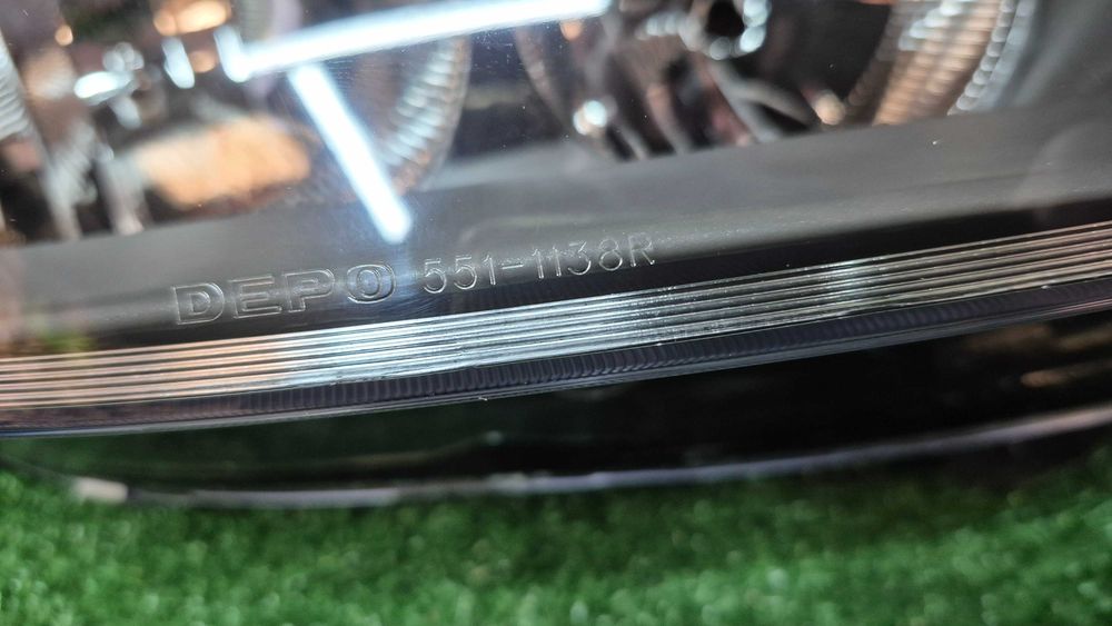 Otica Farol Direito Renault Clio II 2001 a 2004 ref 551-1138R-LDEM6 NOVO