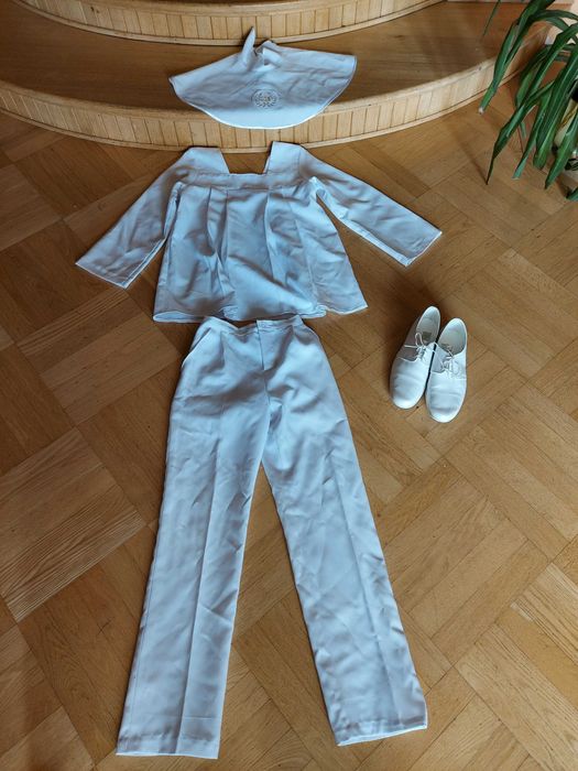 Strój komunijny- komplet+buty- bardzo dobry stan