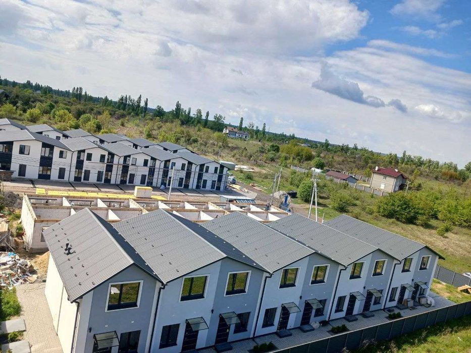 Без% ТАУНХАУС 48м2 з двориком від забуд-ка 20хв метро. Розт-ння