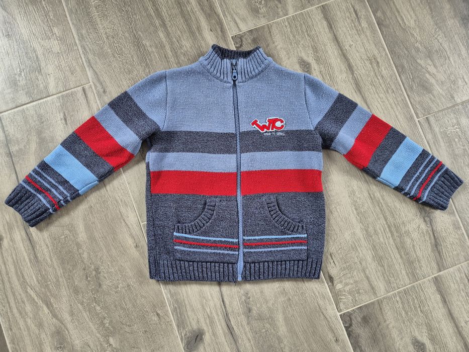 Swetr dla chłopca r 122