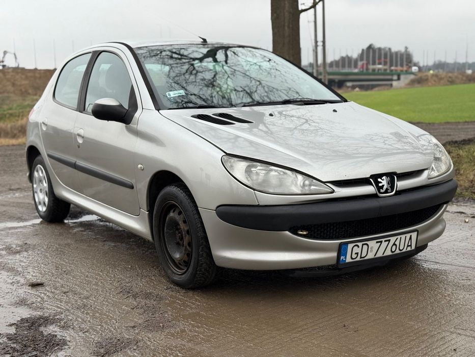 Peugeot 206 Klima, Bardzo zadbany, Nie ma żadnych śladów korozji Idealny Stan