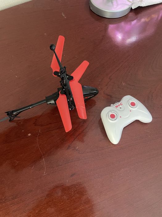Helicoptero de brincar