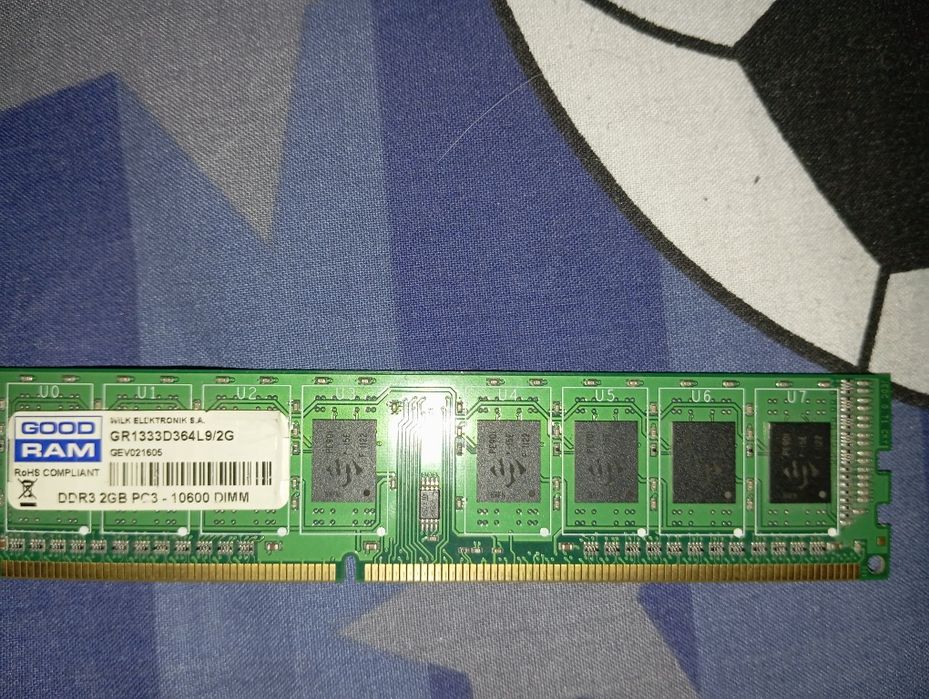 Тип пам'яті: DDR3.
Об'єм: 2 ГБ.
Модель: GR1333D364L9/2G.