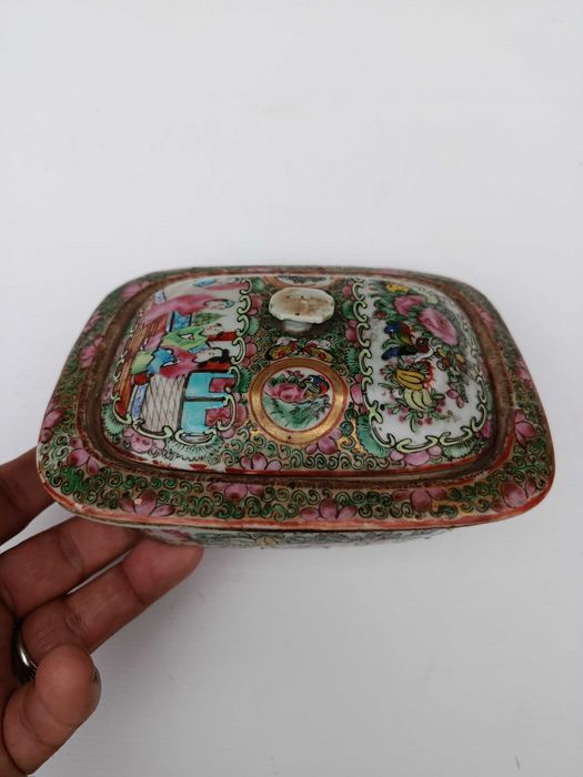 Saboneteira Porcelana da China Mandarim Chinesa Séc XIX 16 cm