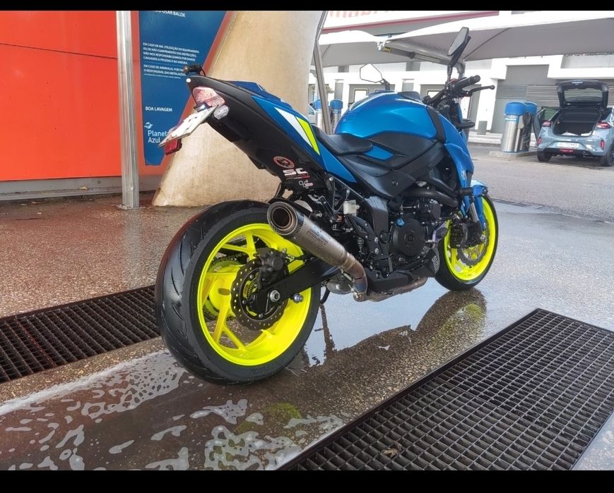 Suzuki GSX-S750A