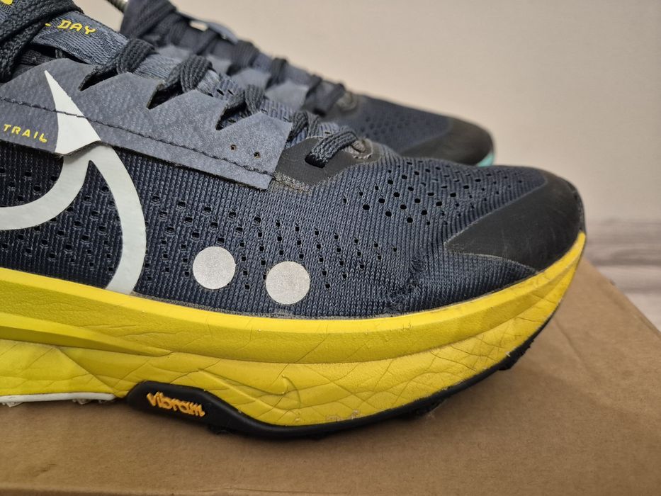 Buty damskie do biegania Nike ZoomX  Zegama Trail 2 rozmiar 40.