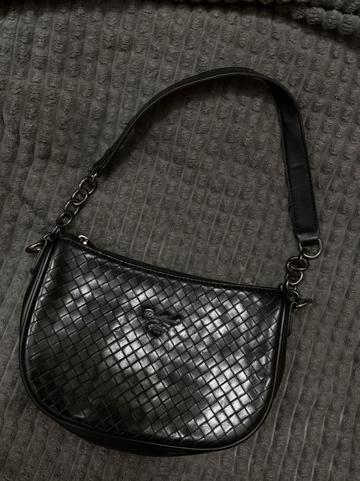 жіноча сумка на плече