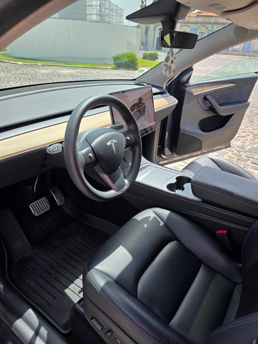 Tesla Model Y Long-range Dual Motor AWD 514 CV - 2022