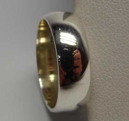 Srebrna półokrągła obrączka R.11. 5,7 mm.