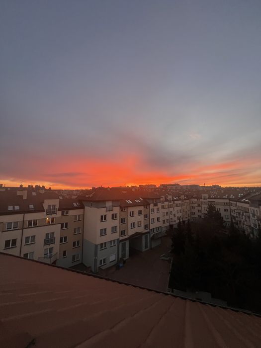 Mieszkanie dwupoziomowe przy metrze Kabaty. Bardzo ciche i widne.Winda