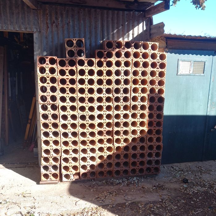 Garrafeira dupla redonda