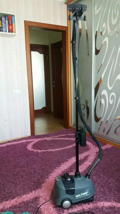 Вертикальний паровий утюг